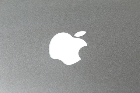 How to Choose Between Refurbished MacBook Air vs MacBook Pro